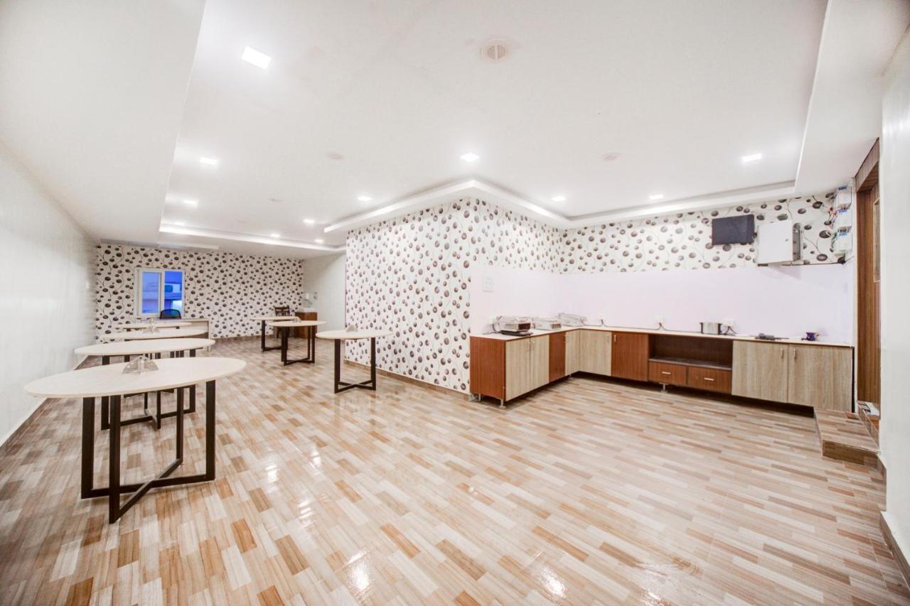 Collection O 75820 Madras Metro Club, T Nagar Chennai Bagian luar foto